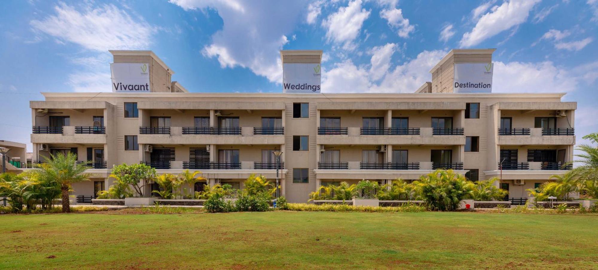 Vivaant Retreat And Conventions Hotel Igatpuri Exterior photo