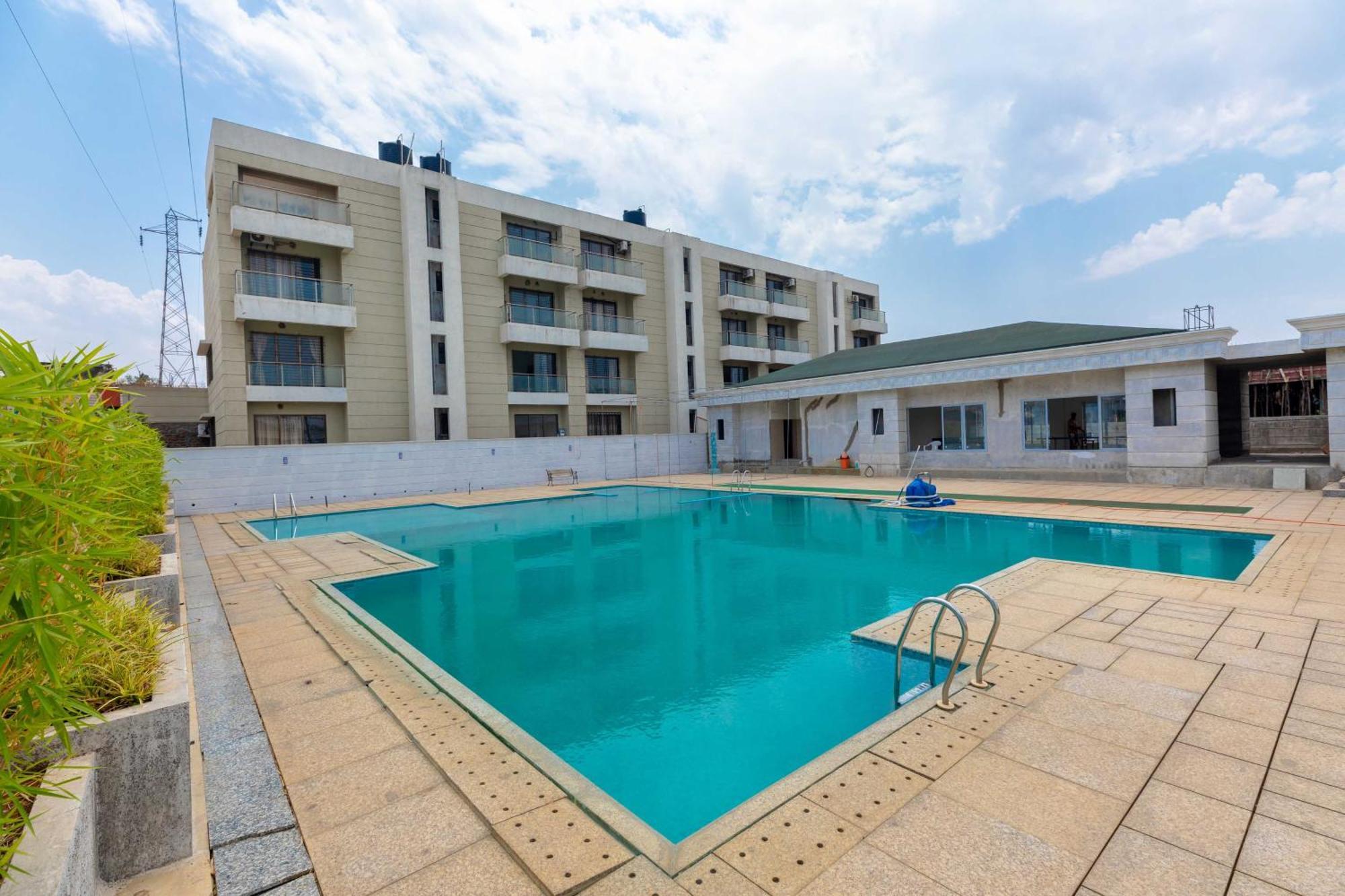 Vivaant Retreat And Conventions Hotel Igatpuri Exterior photo