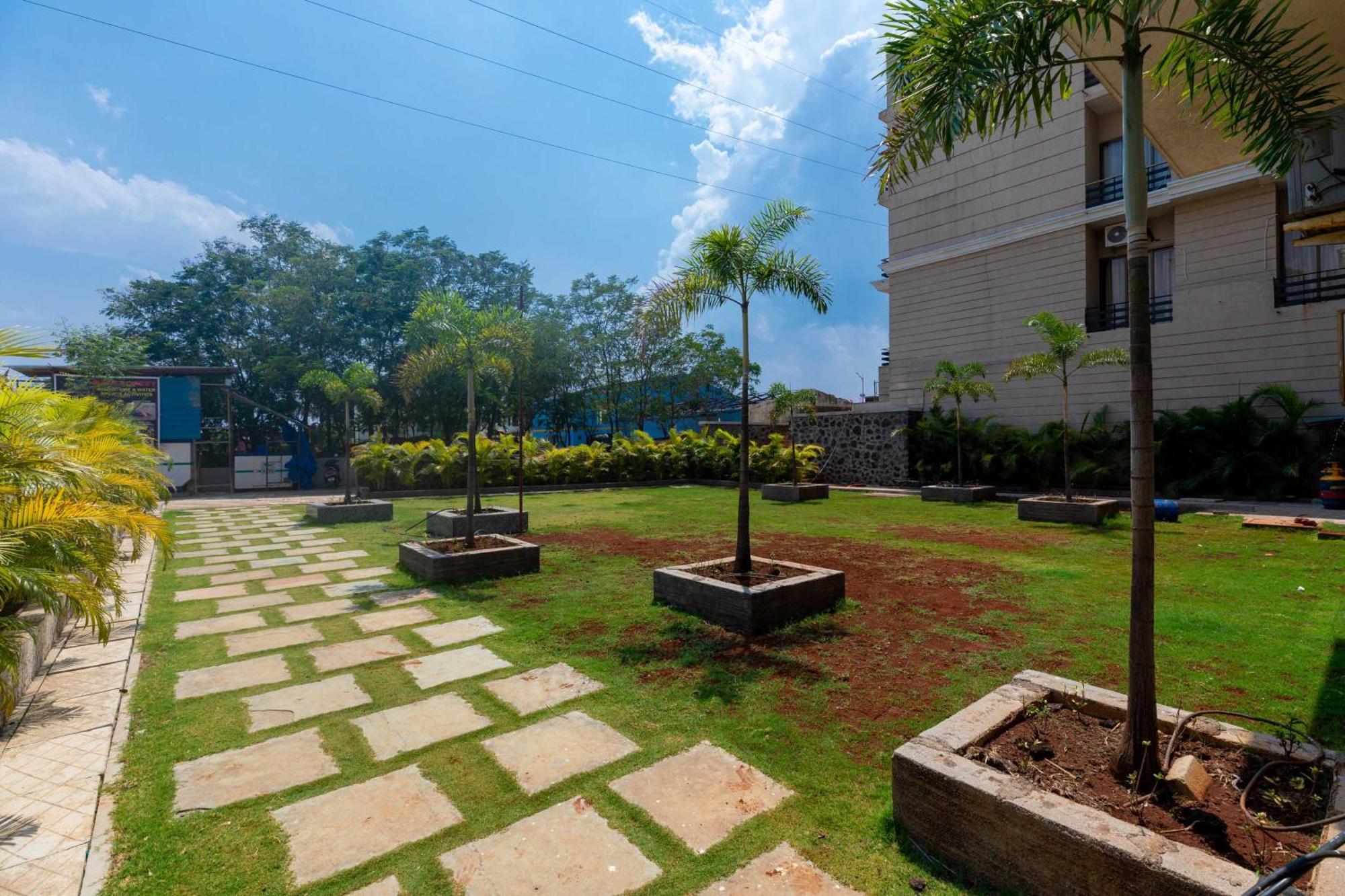 Vivaant Retreat And Conventions Hotel Igatpuri Exterior photo